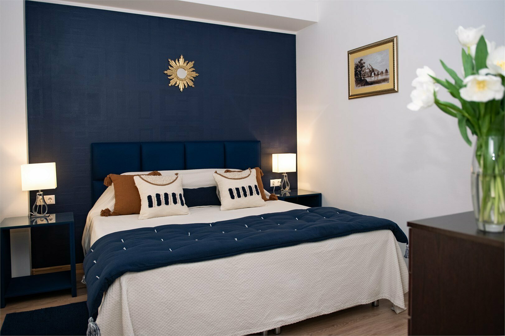 Люкс «Картье» двухкомнатный (mountain –see View)