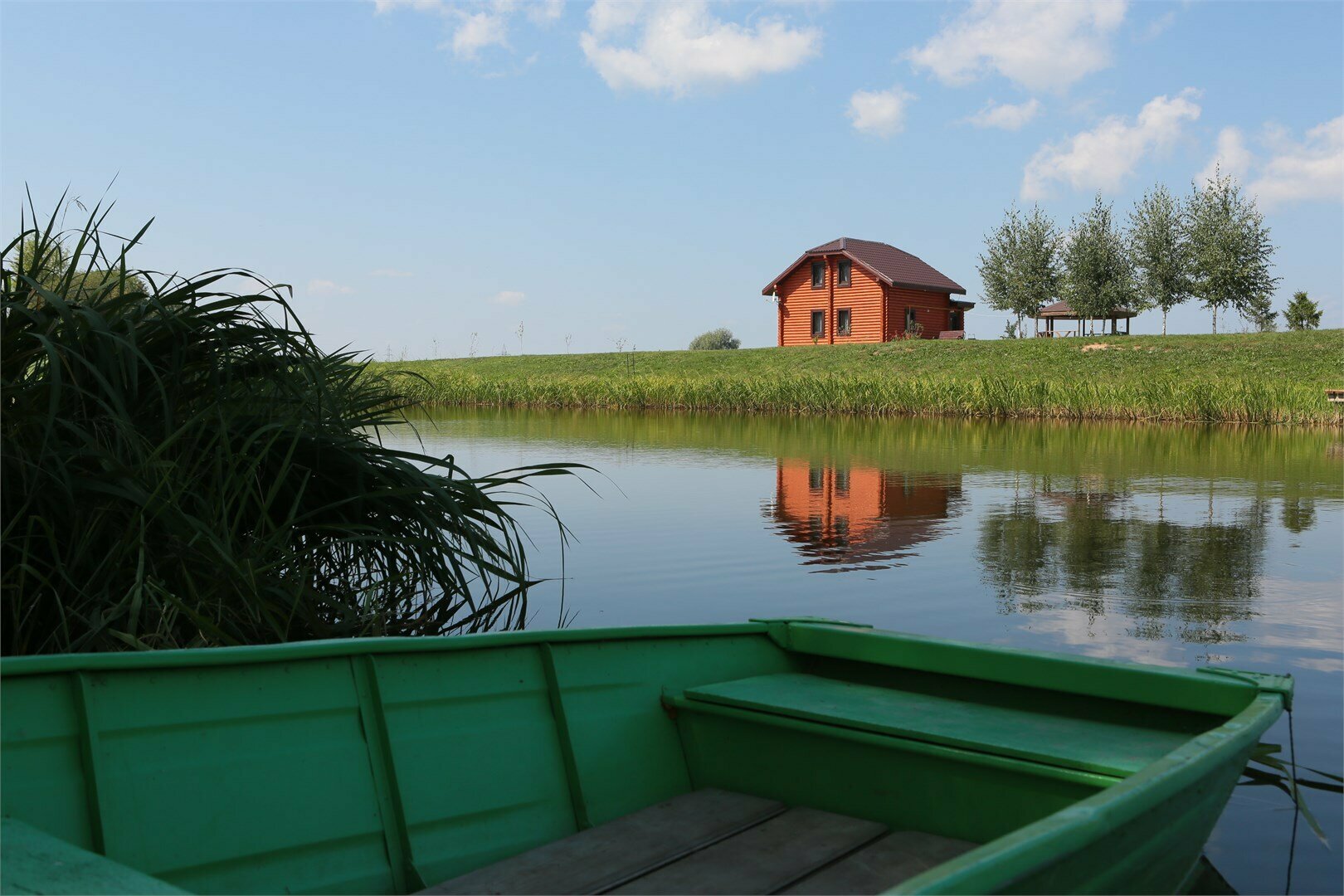 Коттедж №8 на 6+2 мест с беседкой и мангальной зоной