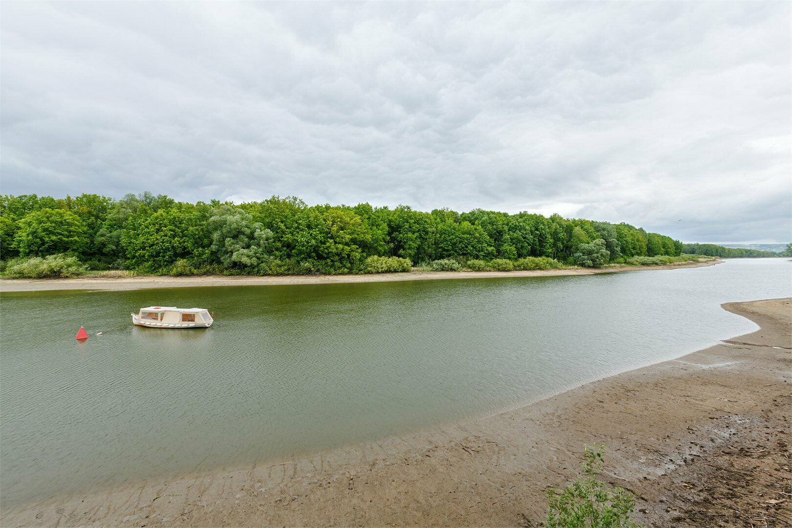 Коттедж №8 на 6+2 мест с беседкой и мангальной зоной