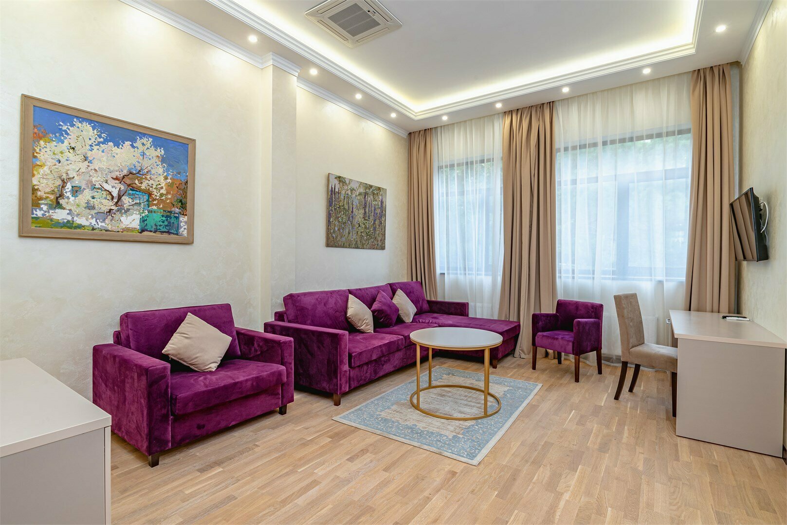 Люкс трёхкомнатный Family Suite