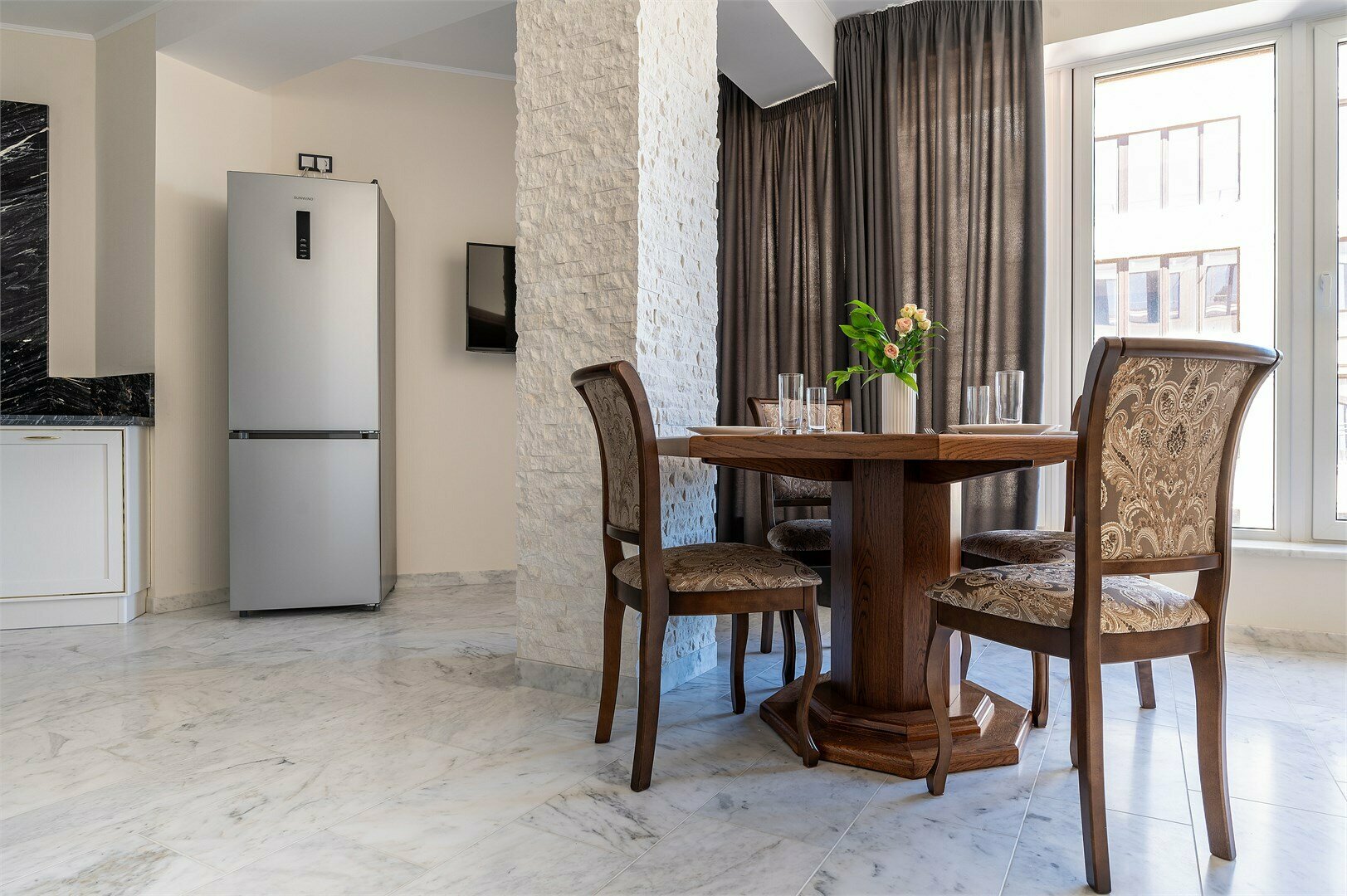 Двухкомнатная квартира с отдельной спальней