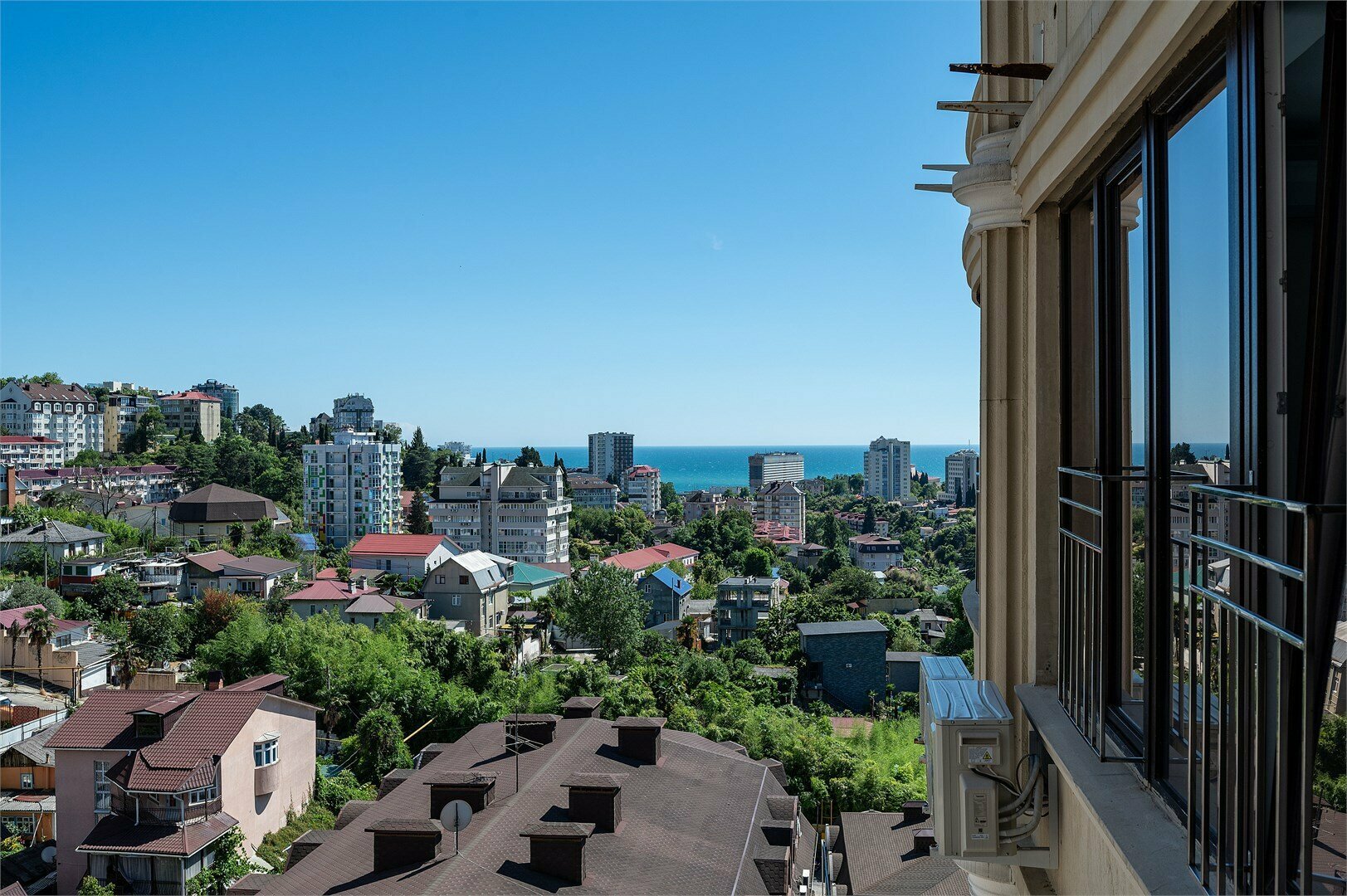 Двухкомнатная квартира с отдельной спальней