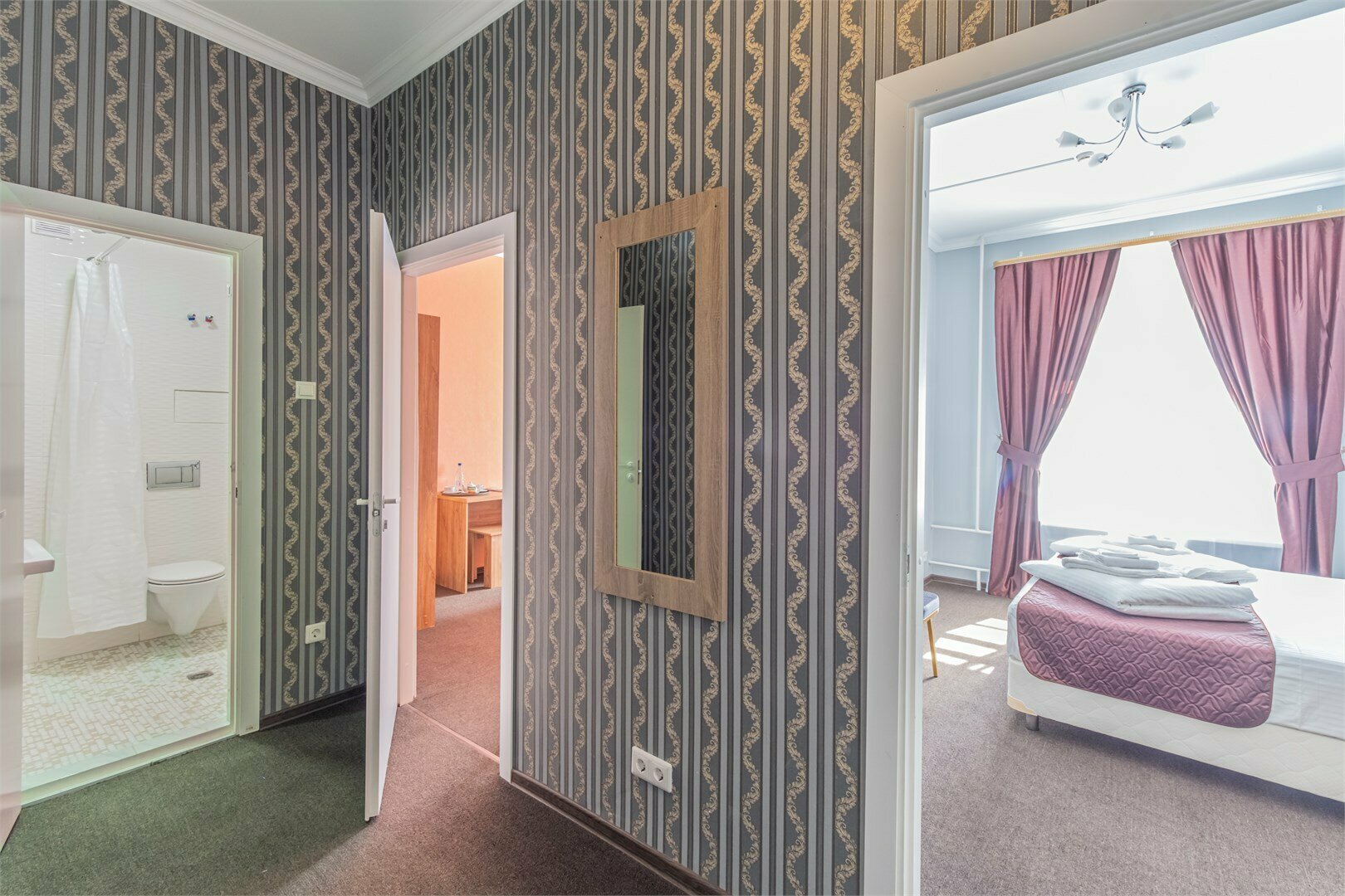 Улучшенный двухместный номер с 1 кроватью или 2 отдельными кроватями