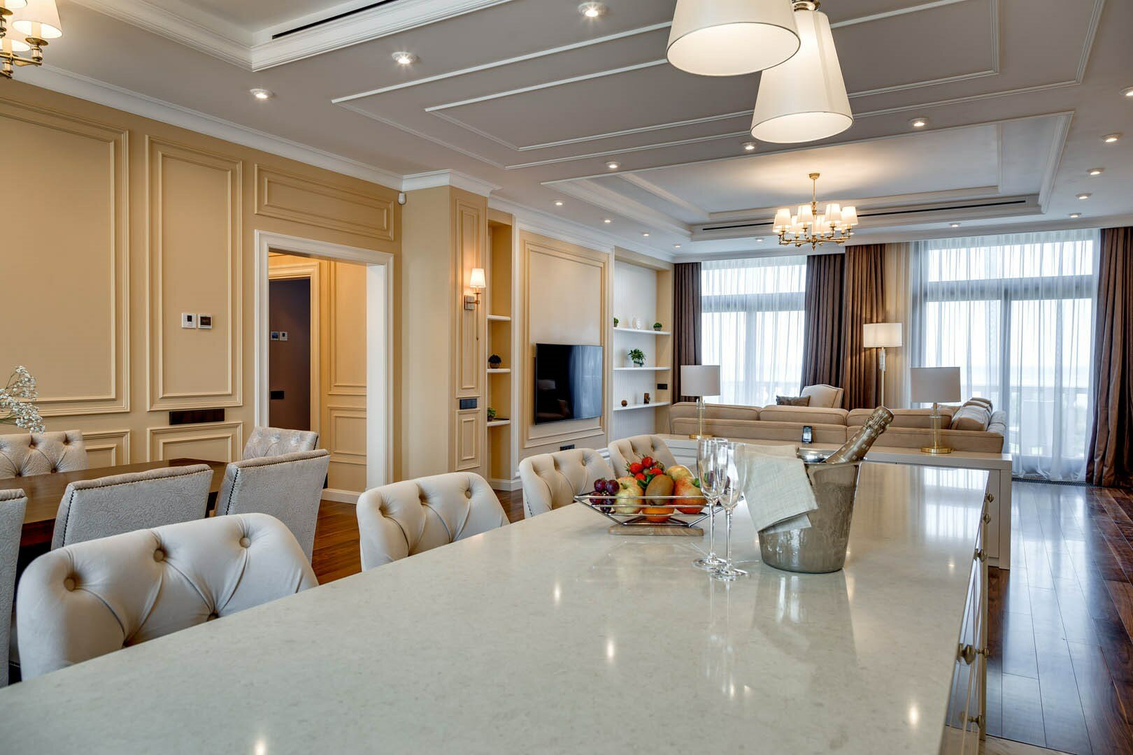 Улучшенные апартаменты с 3 спальнями №715