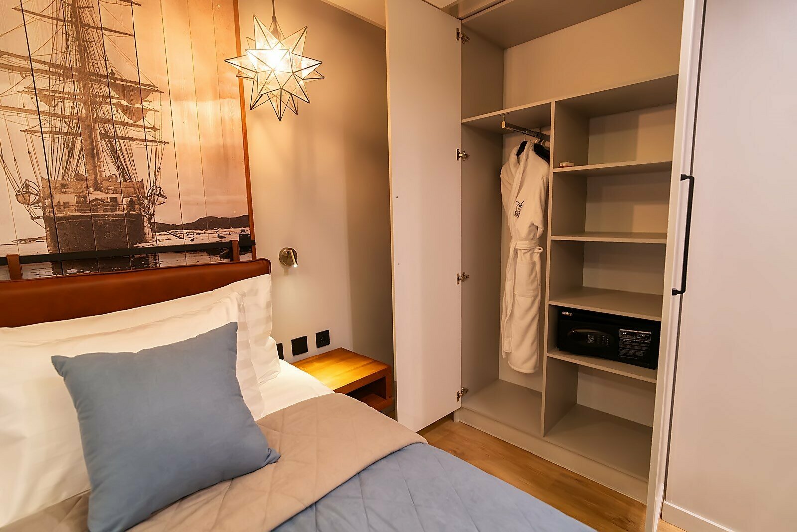 НОМЕР  "ДЕЛЮКС"