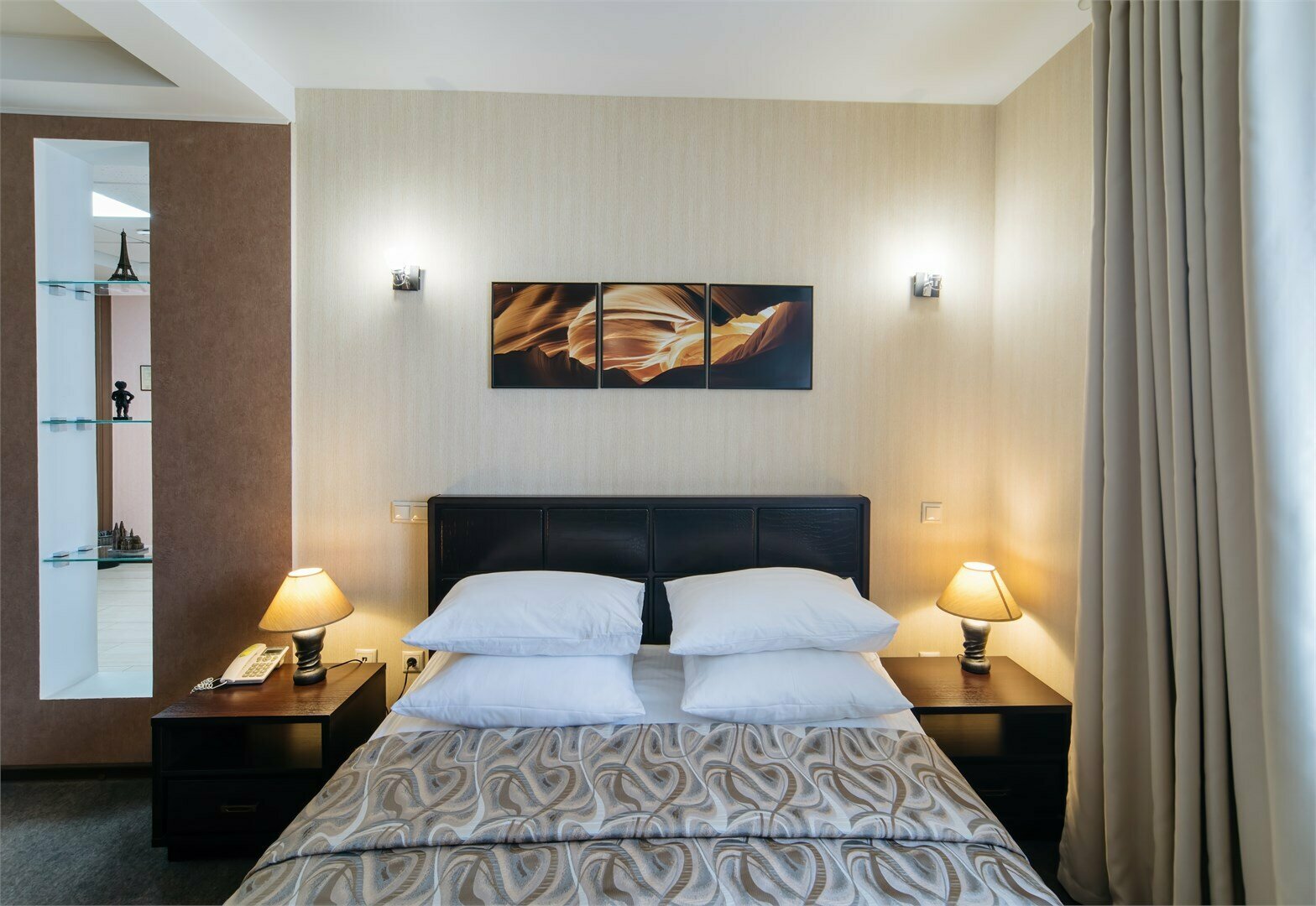 Джуниор сюит с двуспальной кроватью