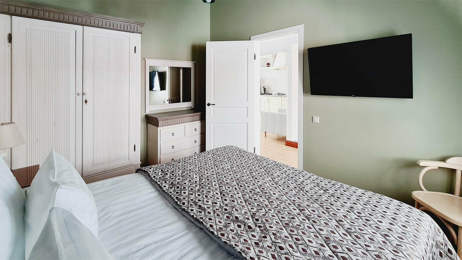 Дом - таунхаус с одной спальней  и гостиной