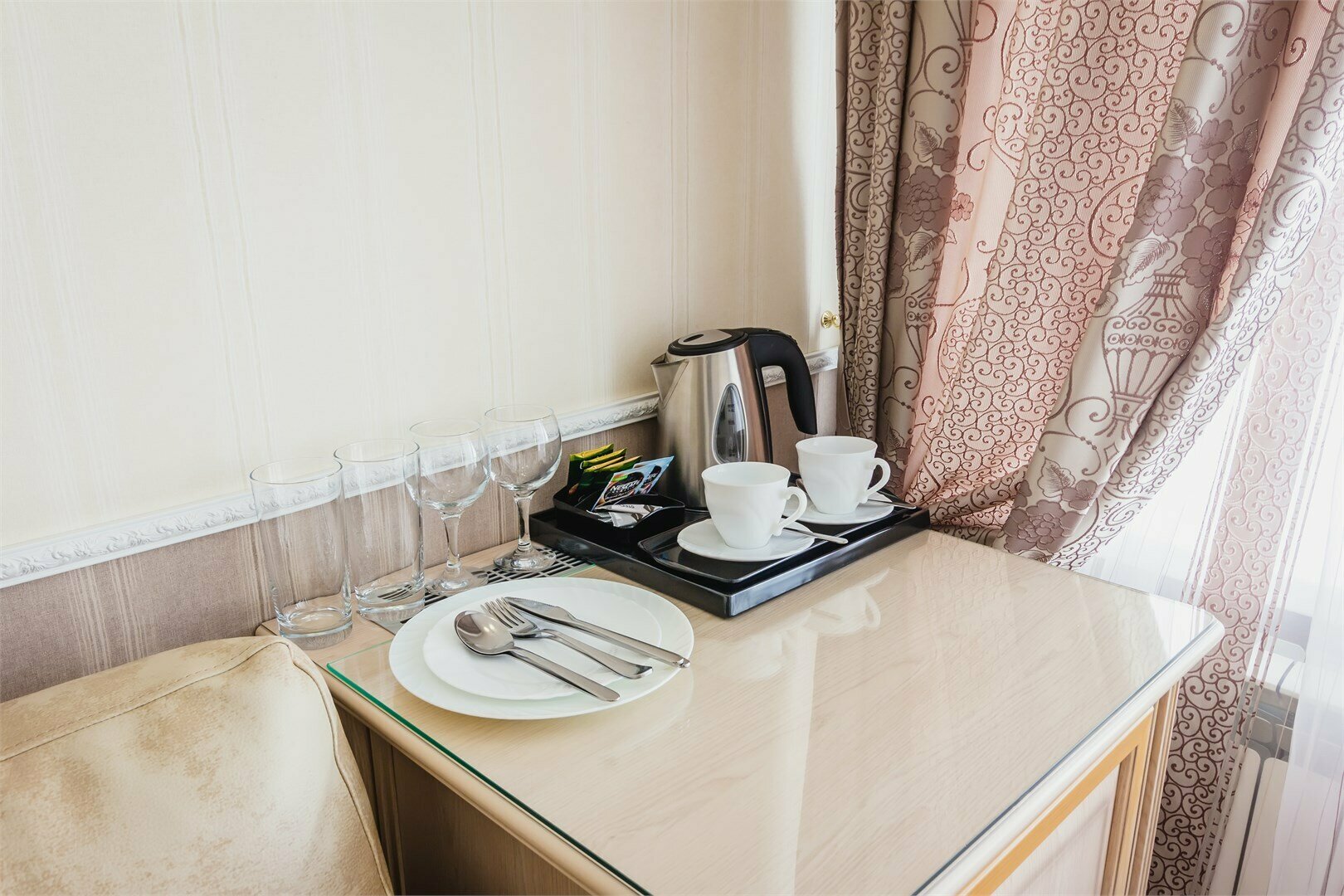 Люкс с балконом и видом на парк