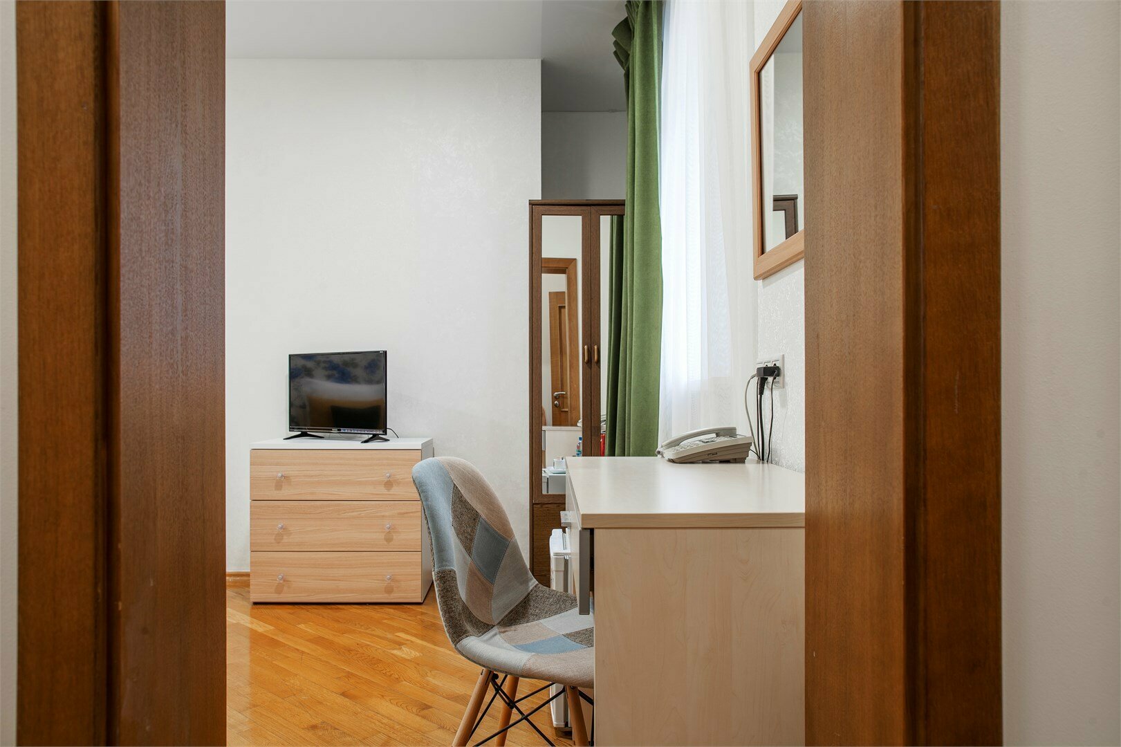 Стандарт с полутороспальной кроватью