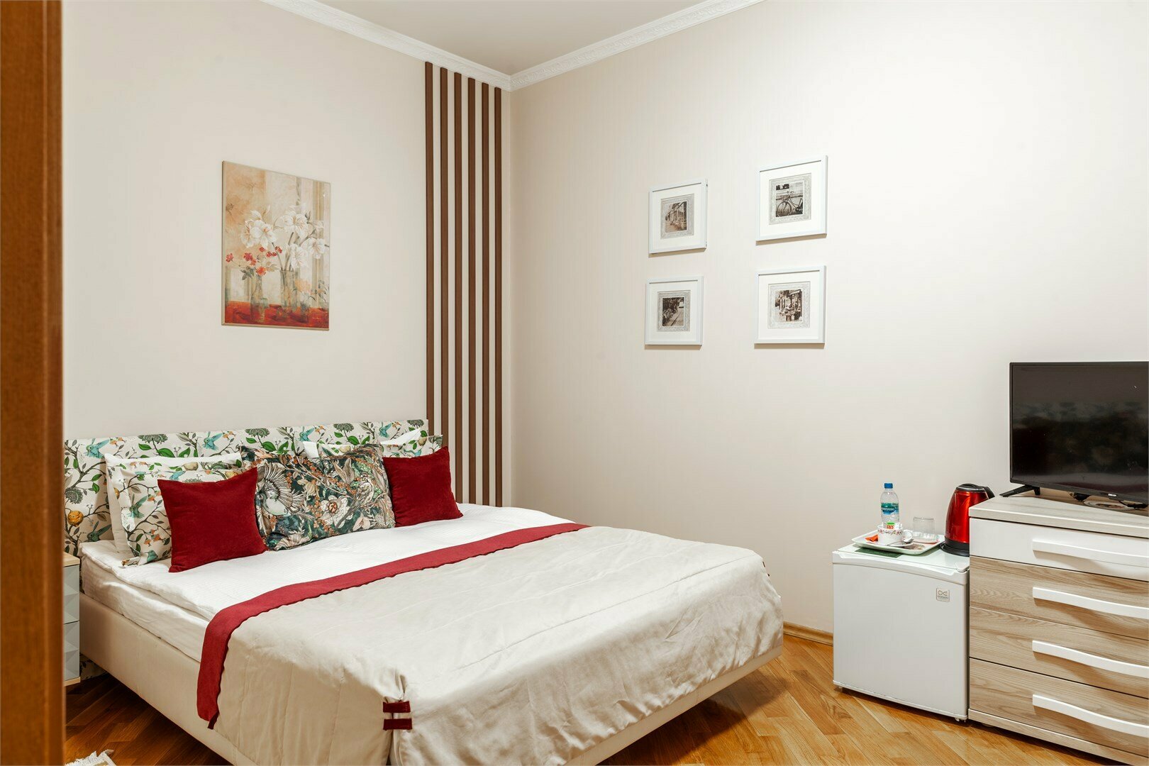 Стандарт с полутороспальной кроватью