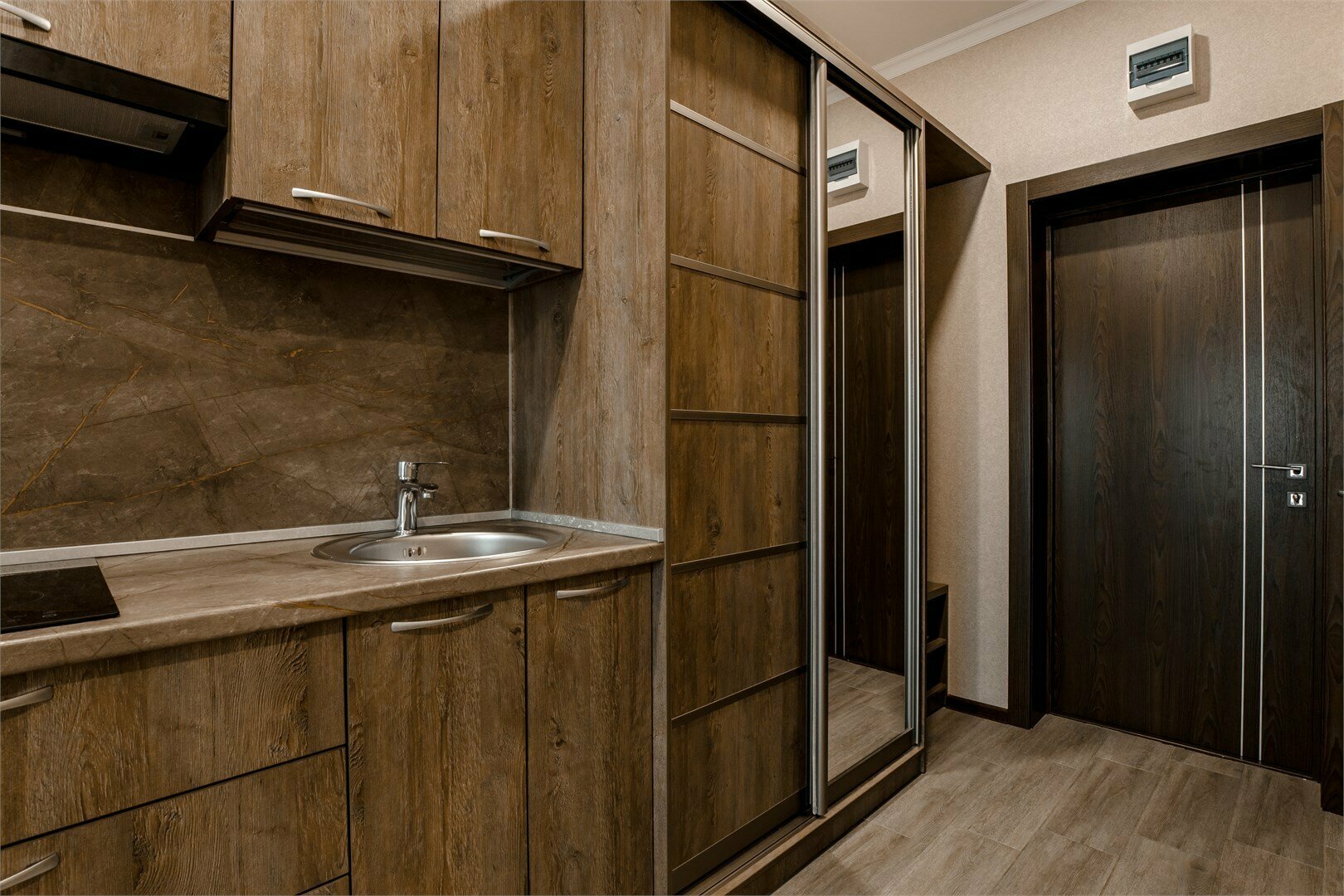 Люкс вид на бассейн 5 этаж