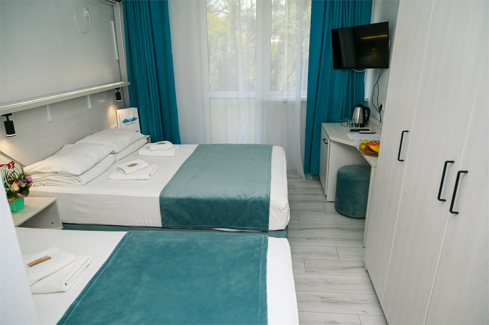 Трехместный Бизнес