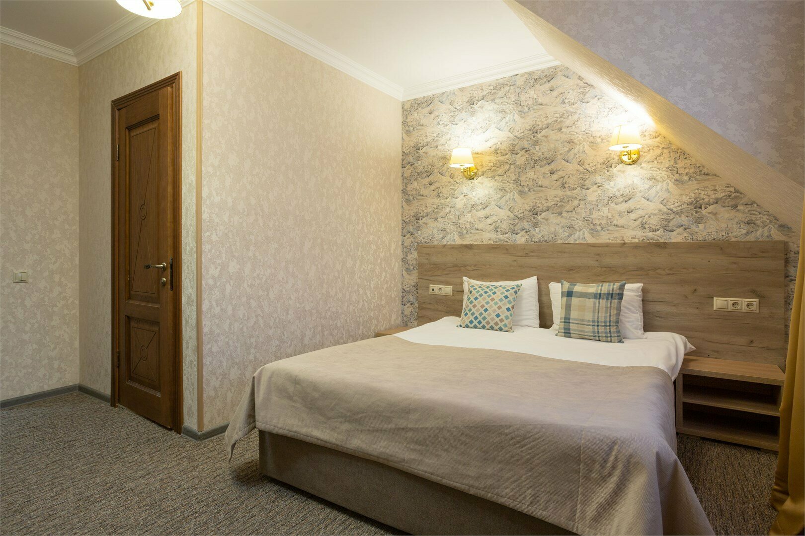 Стандарт с двуспальной кроватью