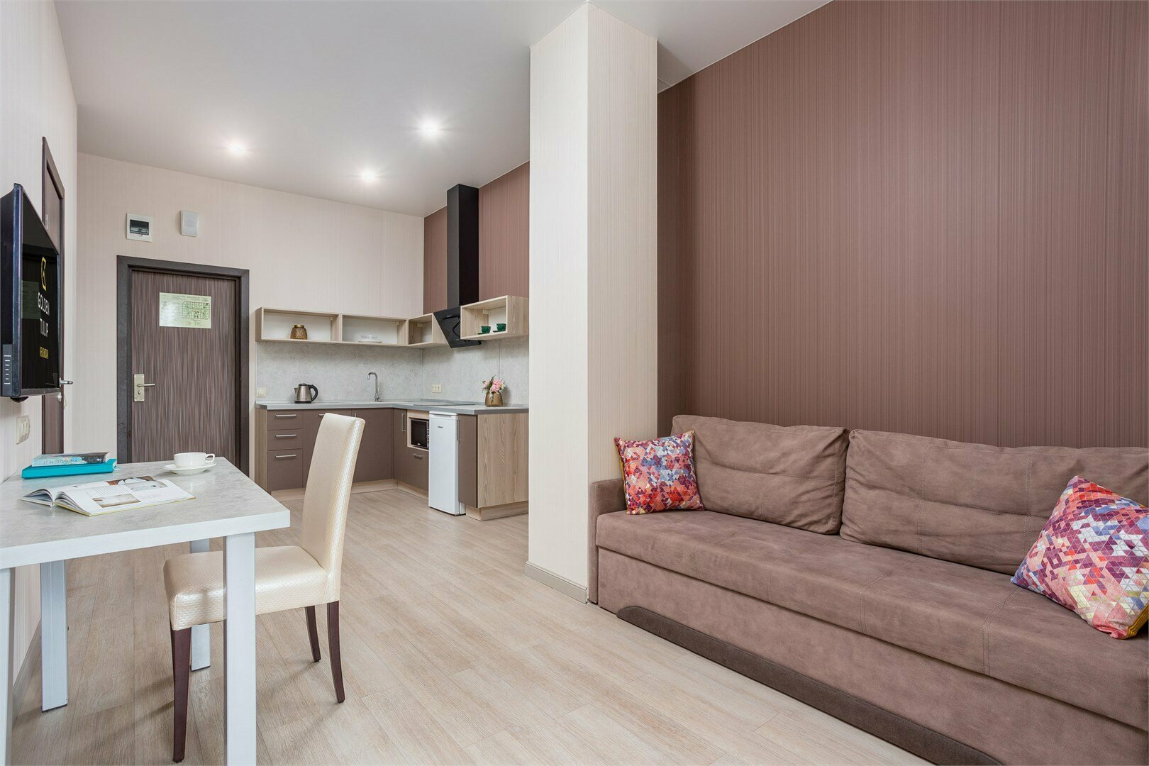 Апартаменты Делюкс с кроватью King-size и раскладным диваном