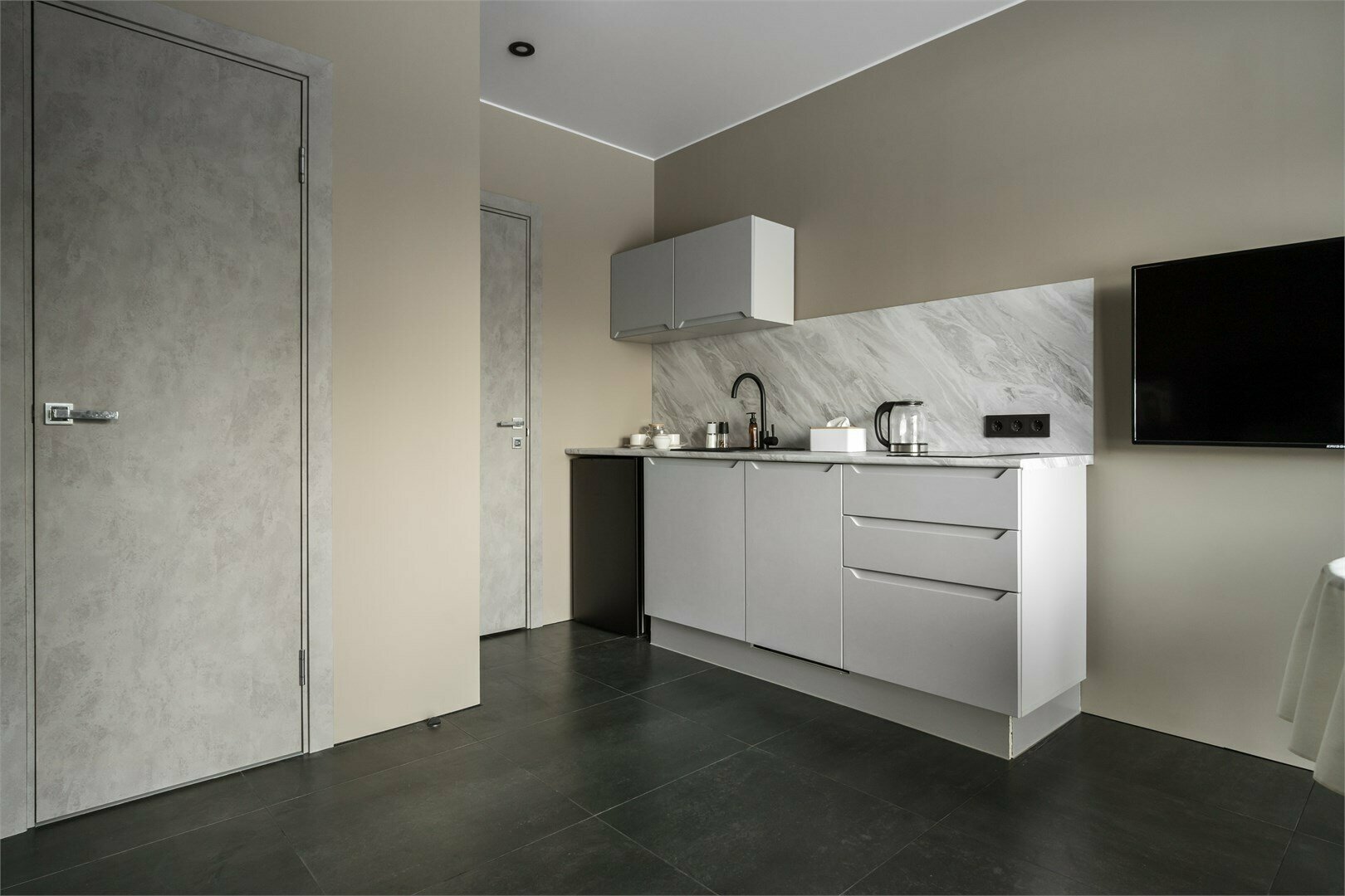 Дом Антипод