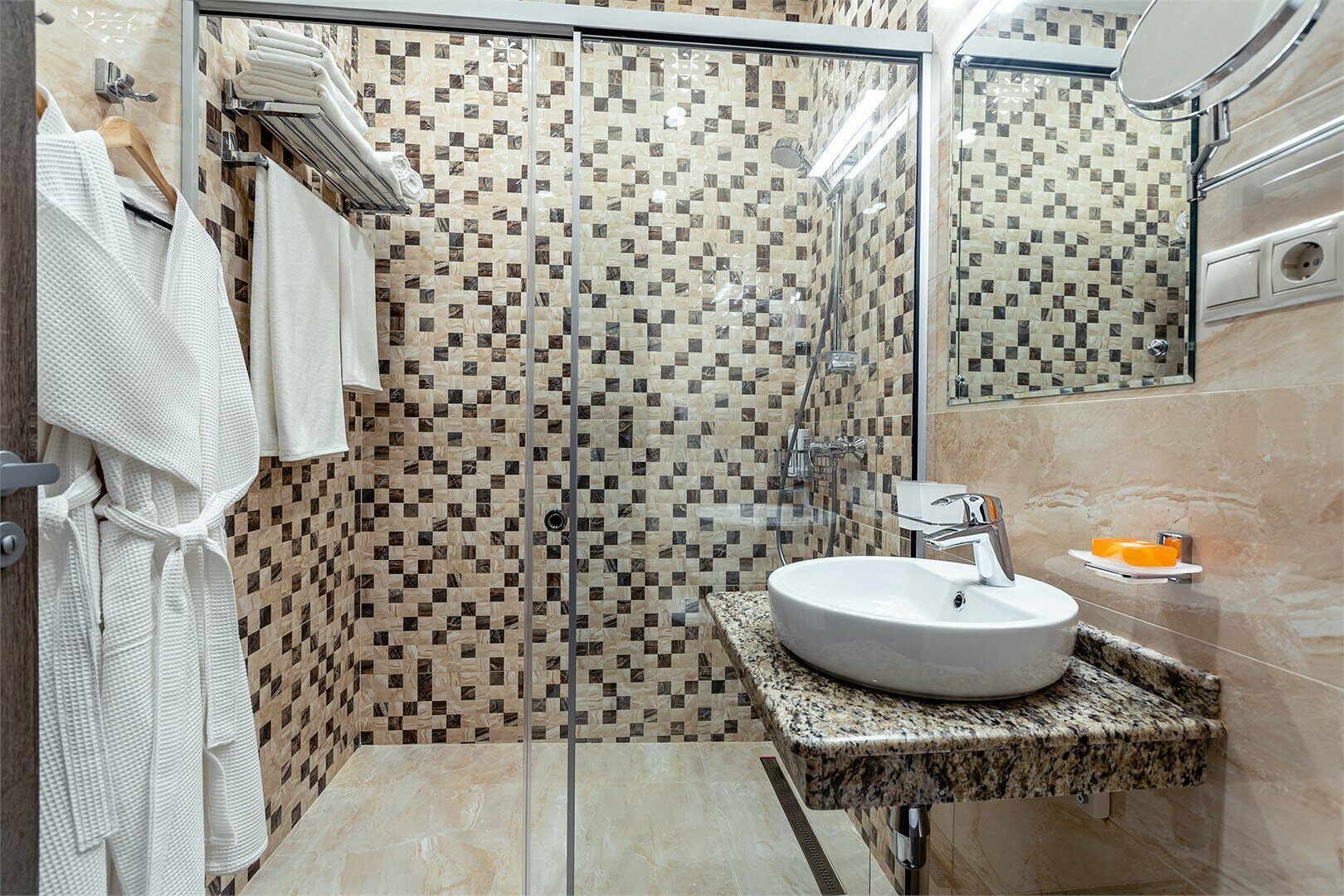 Стандарт с большой кроватью