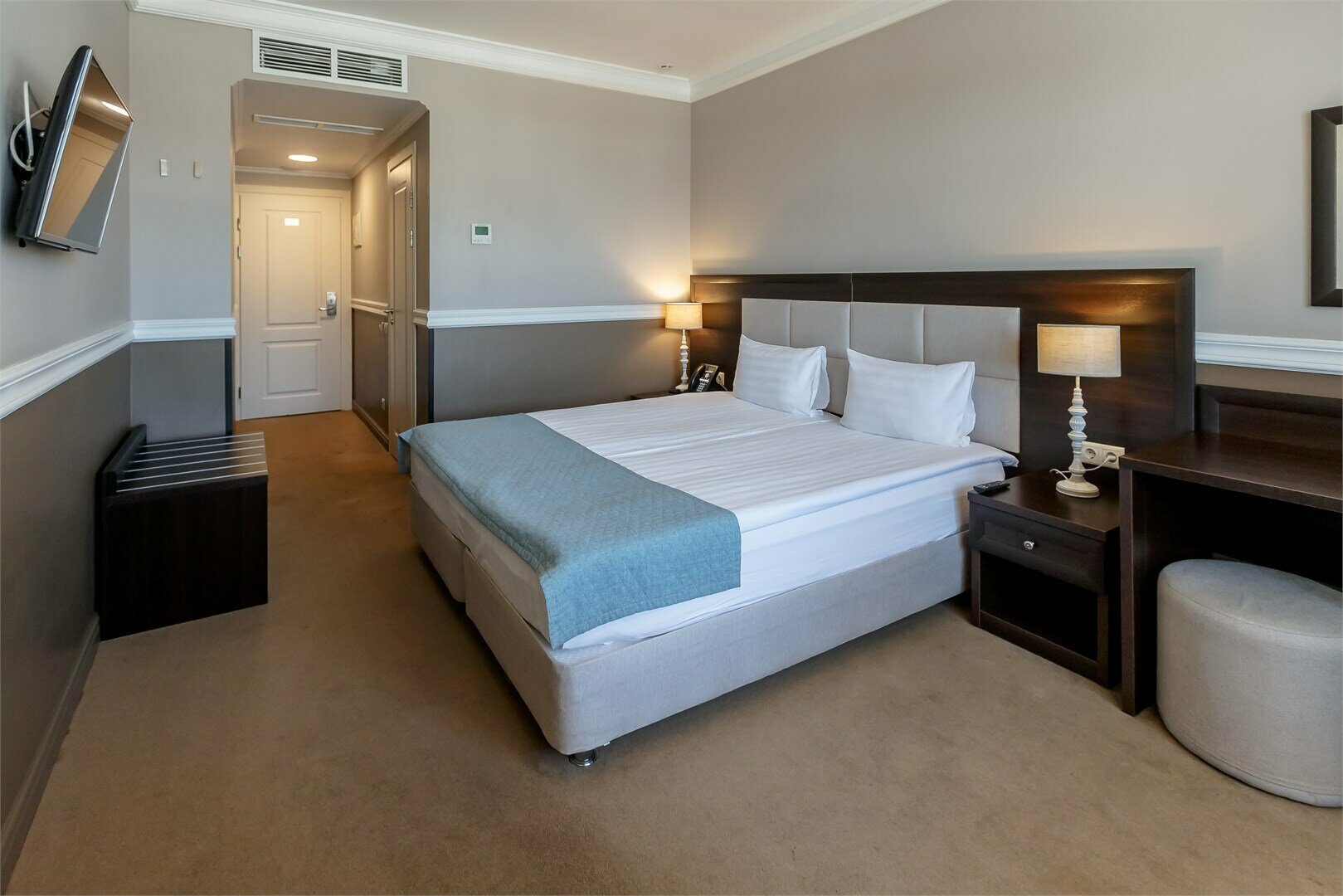 Улучшенный двухместный номер с 1 кроватью