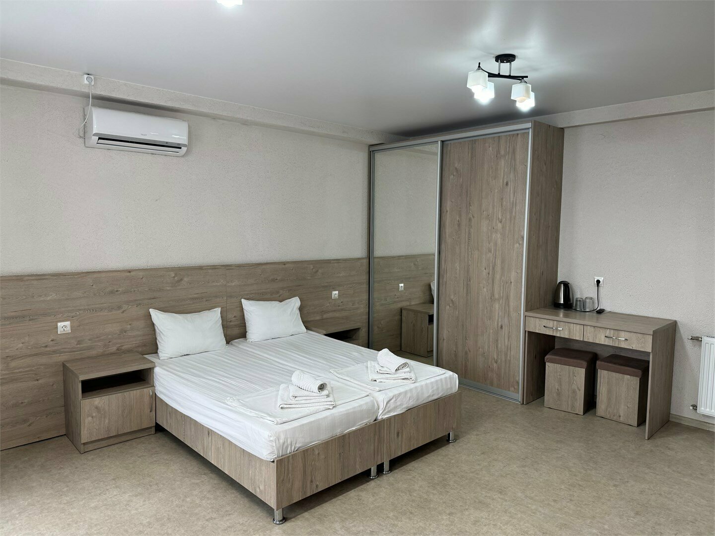 Студия с балконом 4-х местная