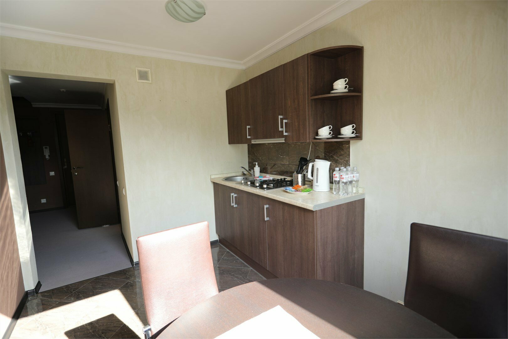 Апартаменты с тремя спальнями, двухуровневые (мансарда, без кондиционера)