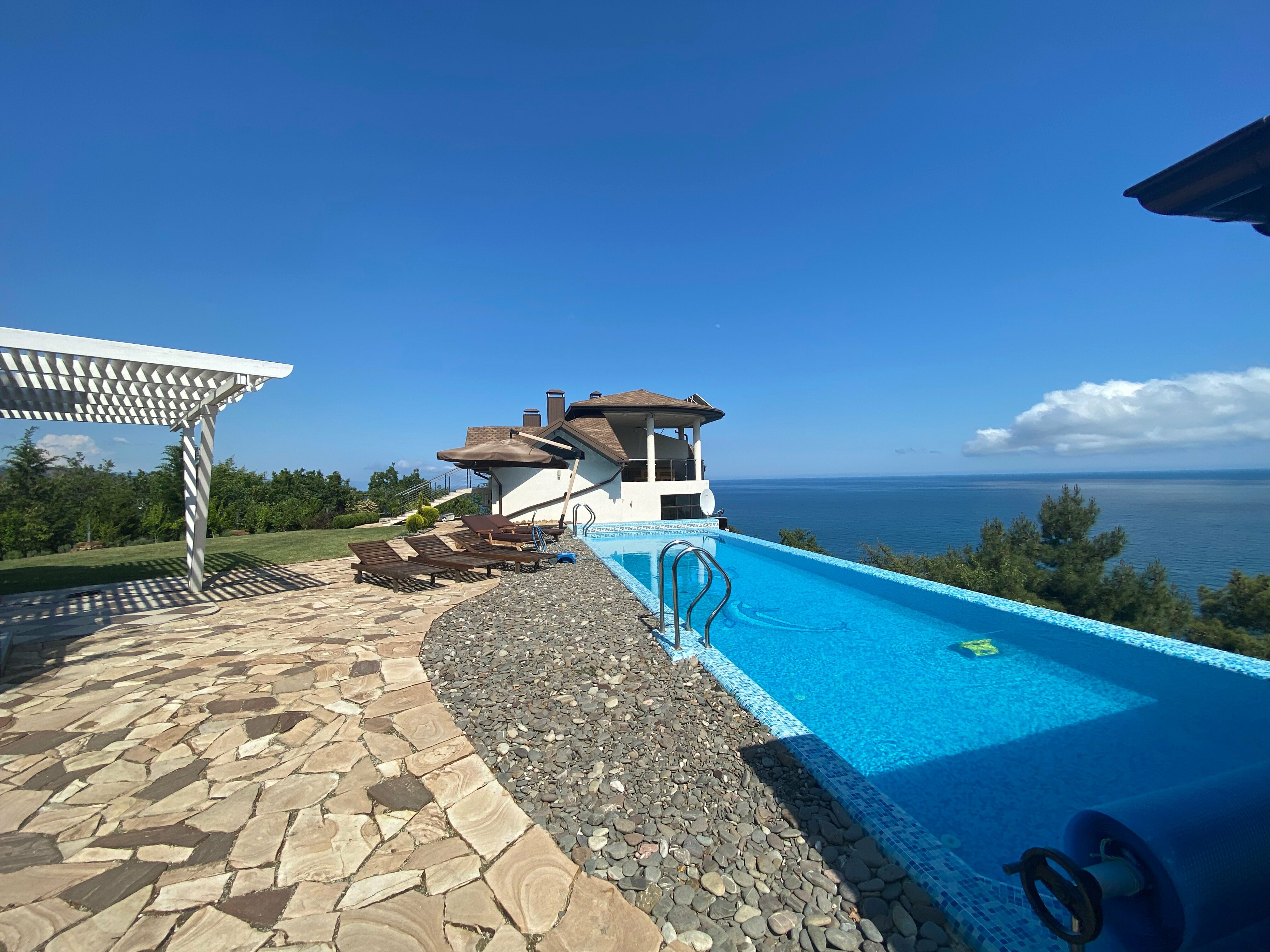 Вилла с собственным бассейном