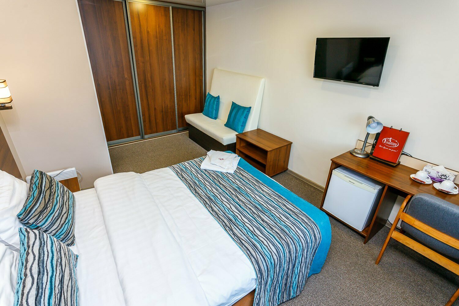 Двухместный номер с 2 двуспальными кроватями