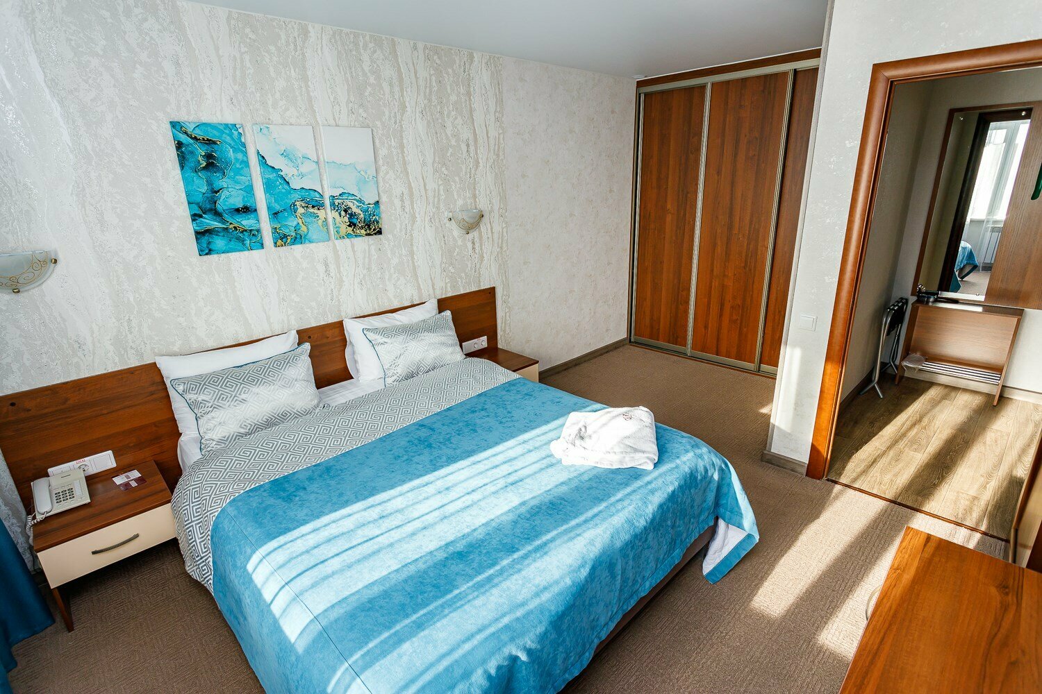 Улучшенный люкс