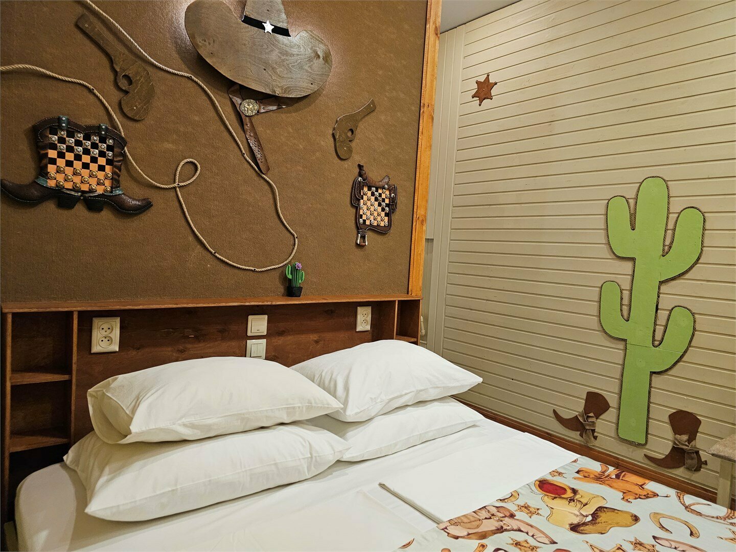 Стандарт с двуспальной кроватью "Хижина Ковбоя"