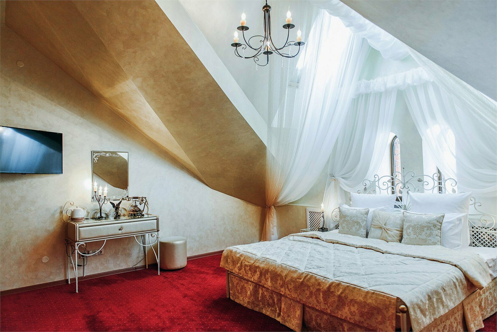 Люкс дизайнерский однокомнатный   "Будуар"