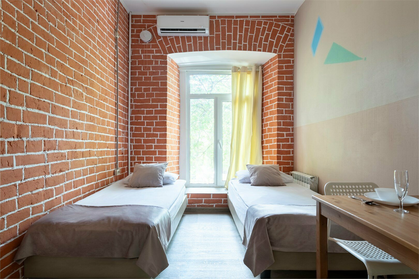 Студия с двумя раздельными кроватями