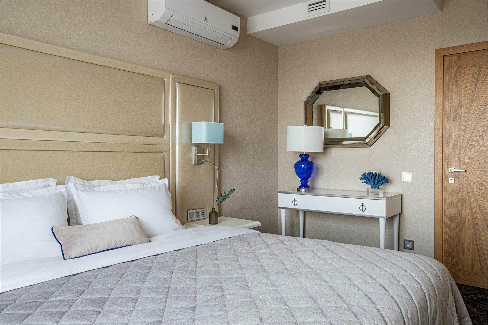 Двухкомнатный Люкс "Премьер" с панорамным видом