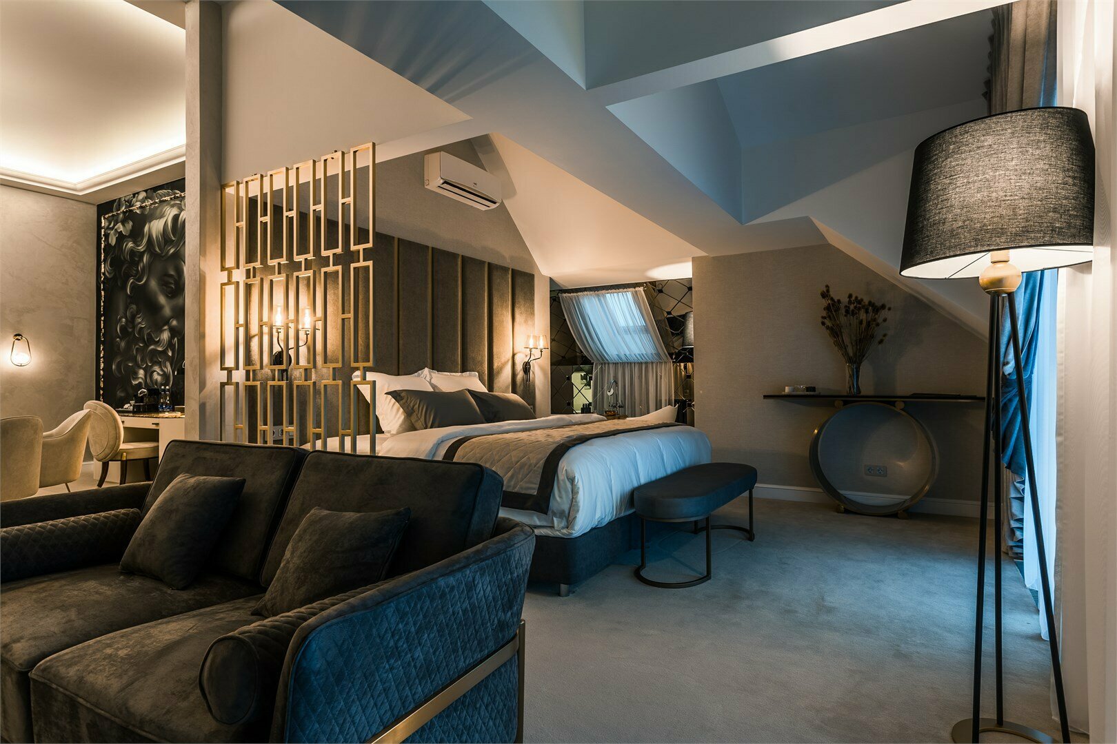 Джуниор Сюит Президент HISTORY (Junior Suite President HISTORY)