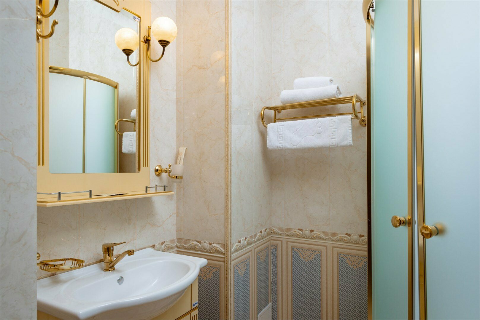 Улучшенный люкс с видом на море