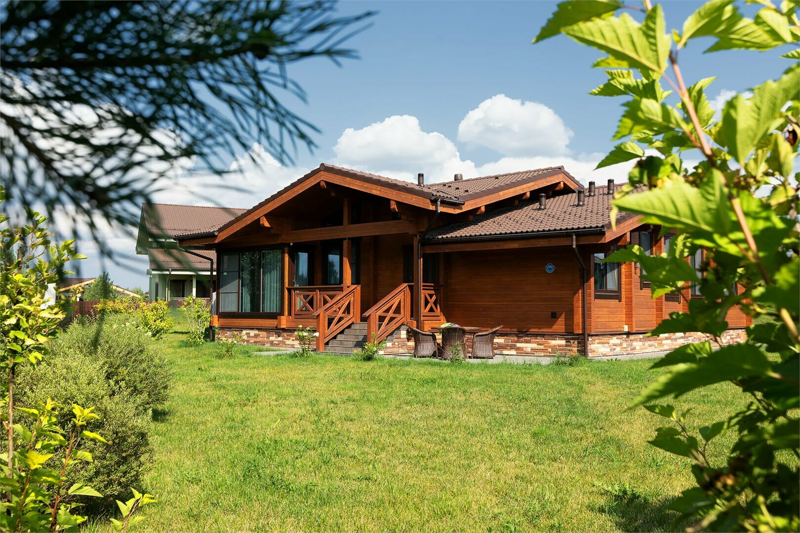 Коттедж "Царица осени" (4 спальни)