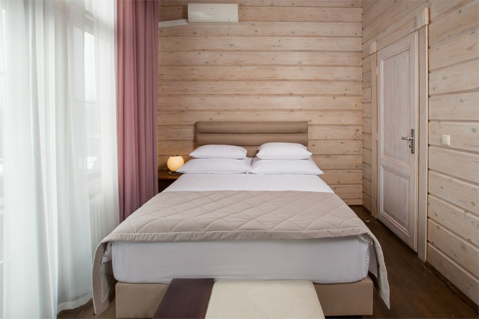 Двухместный номер категории «Стандарт»