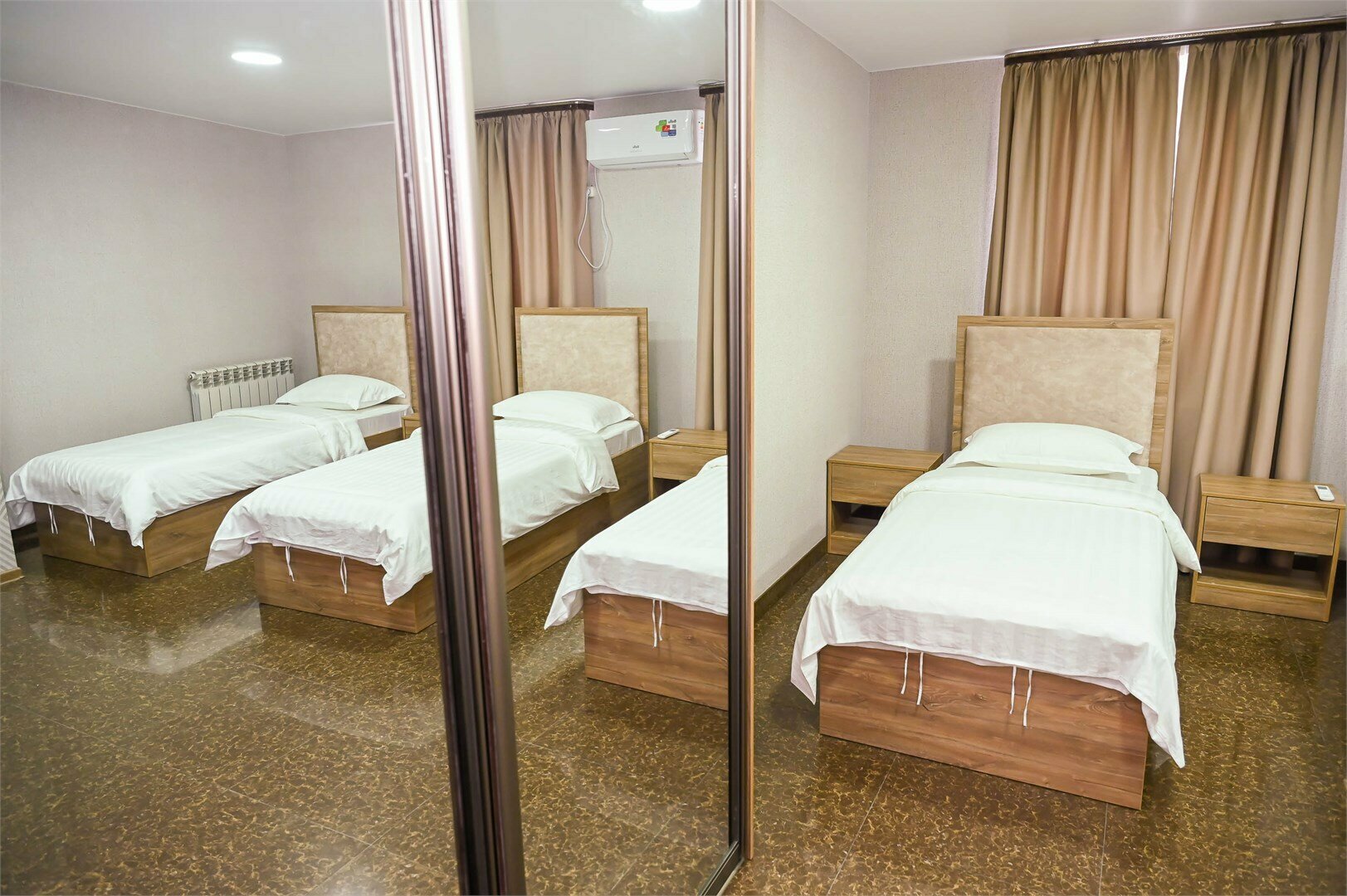 Трехместный номер эконом-класса