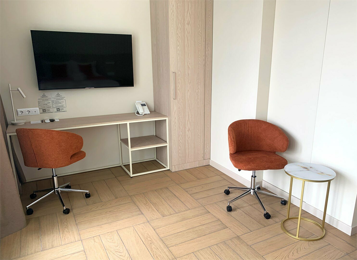 Двухкомнатный ЛЮКС (22 этаж)