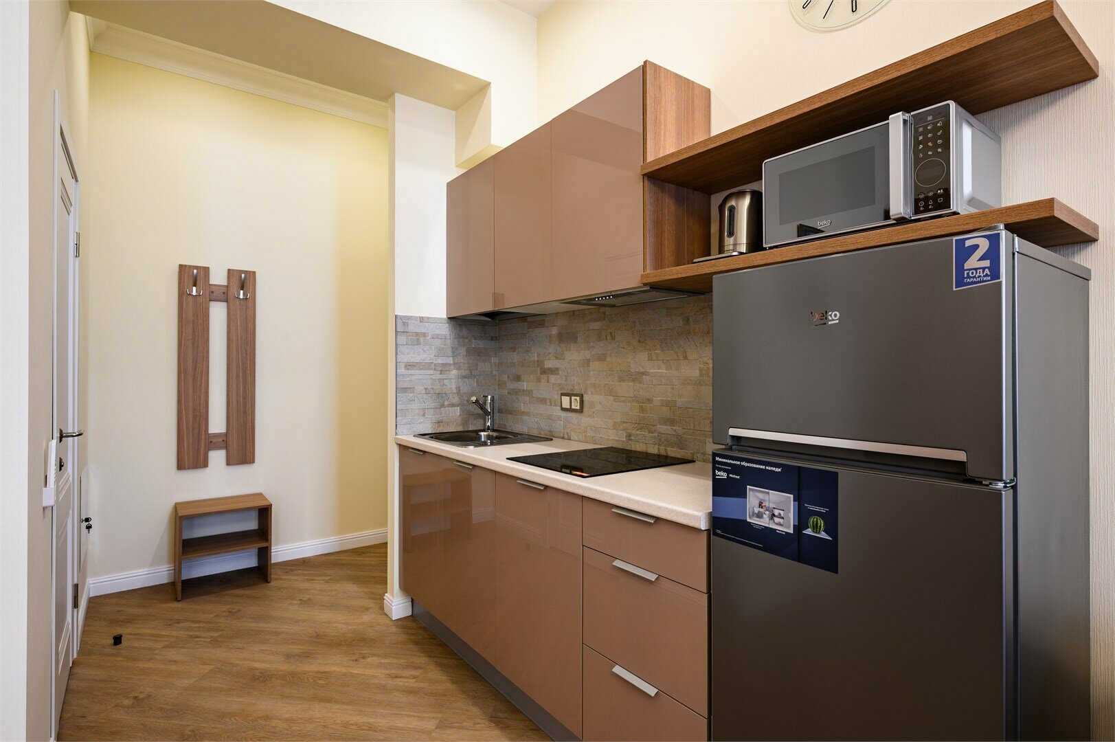 Апартаменты "King-Size" ( Coral R) №3 с видом на улицу