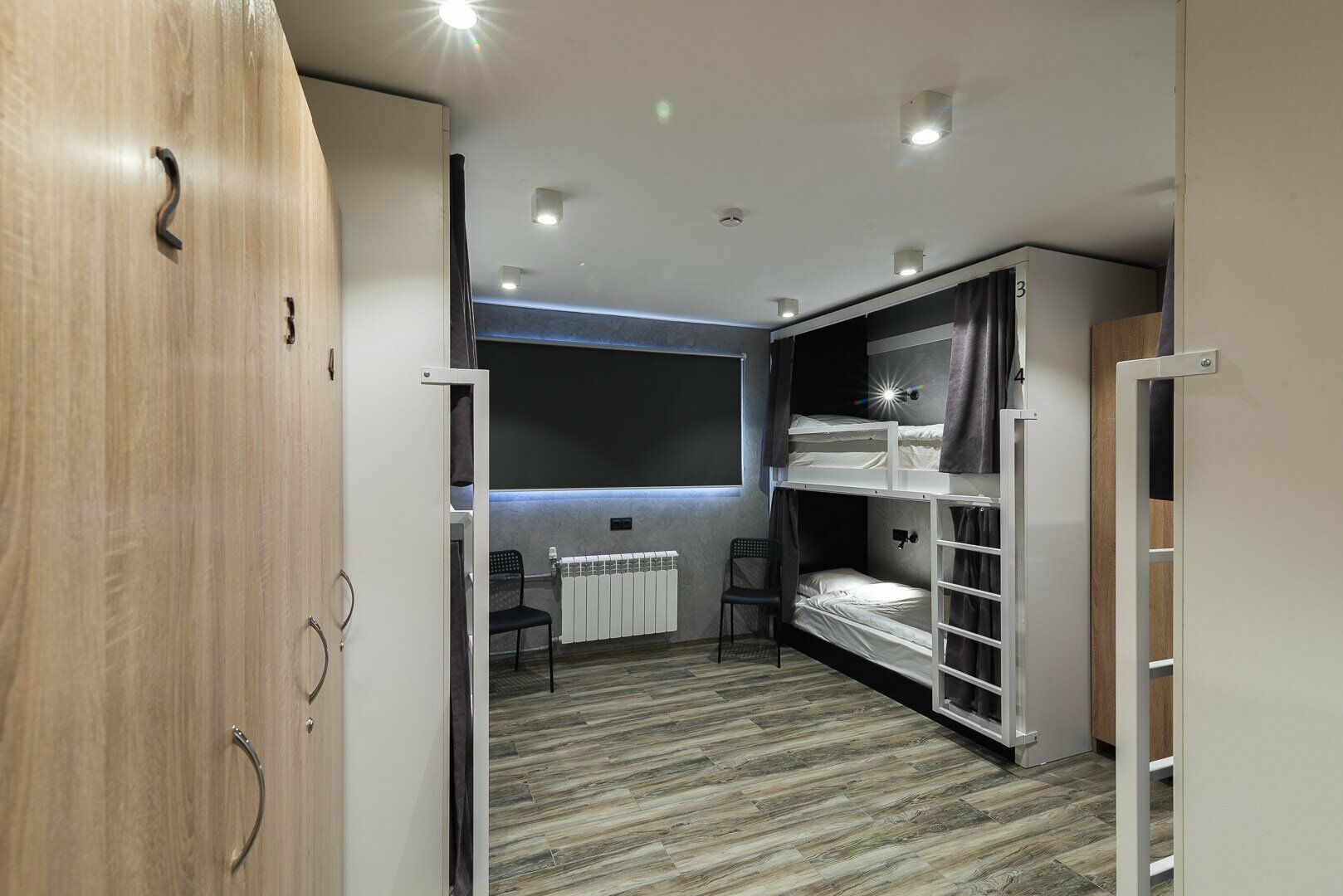 Кровать в общем 6-местном номере