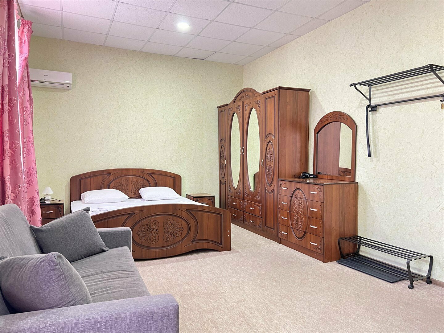 Стандартный номер с двухспальной кроватью