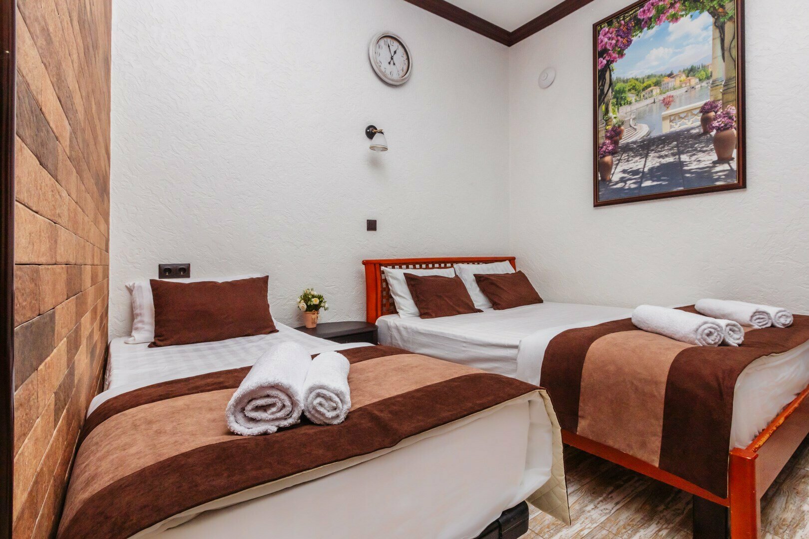 Апартаменты №221 / №231