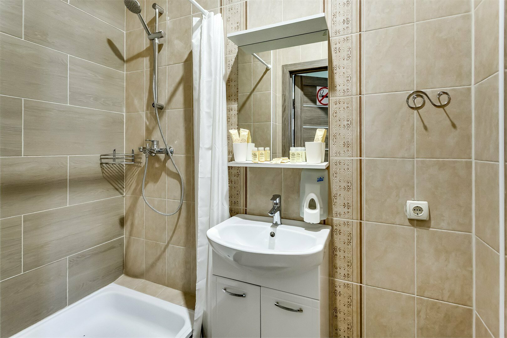 Семейный трехместный со своим санузлом и кухней