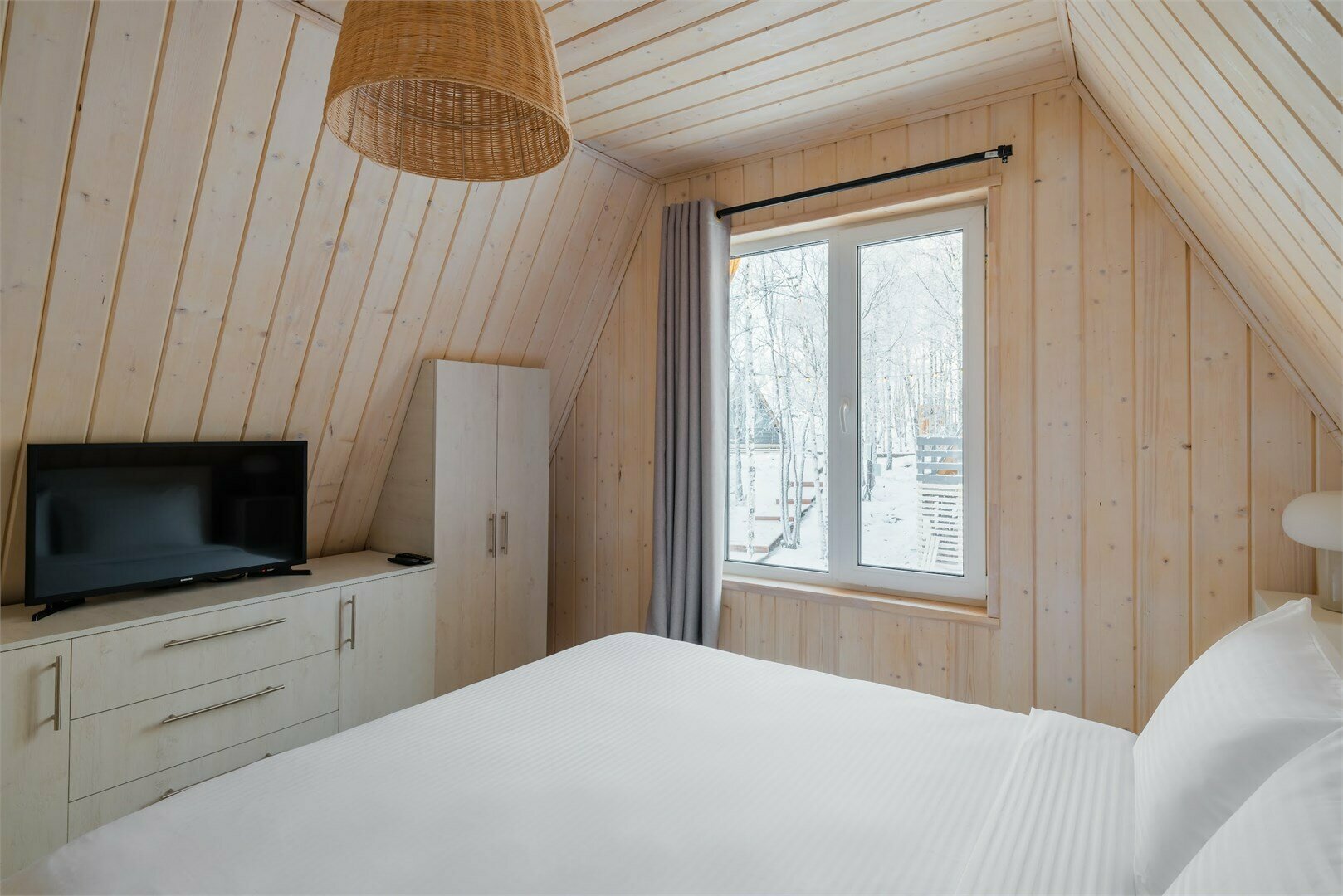 Коттедж 6-местный коттедж с кухней и сауной