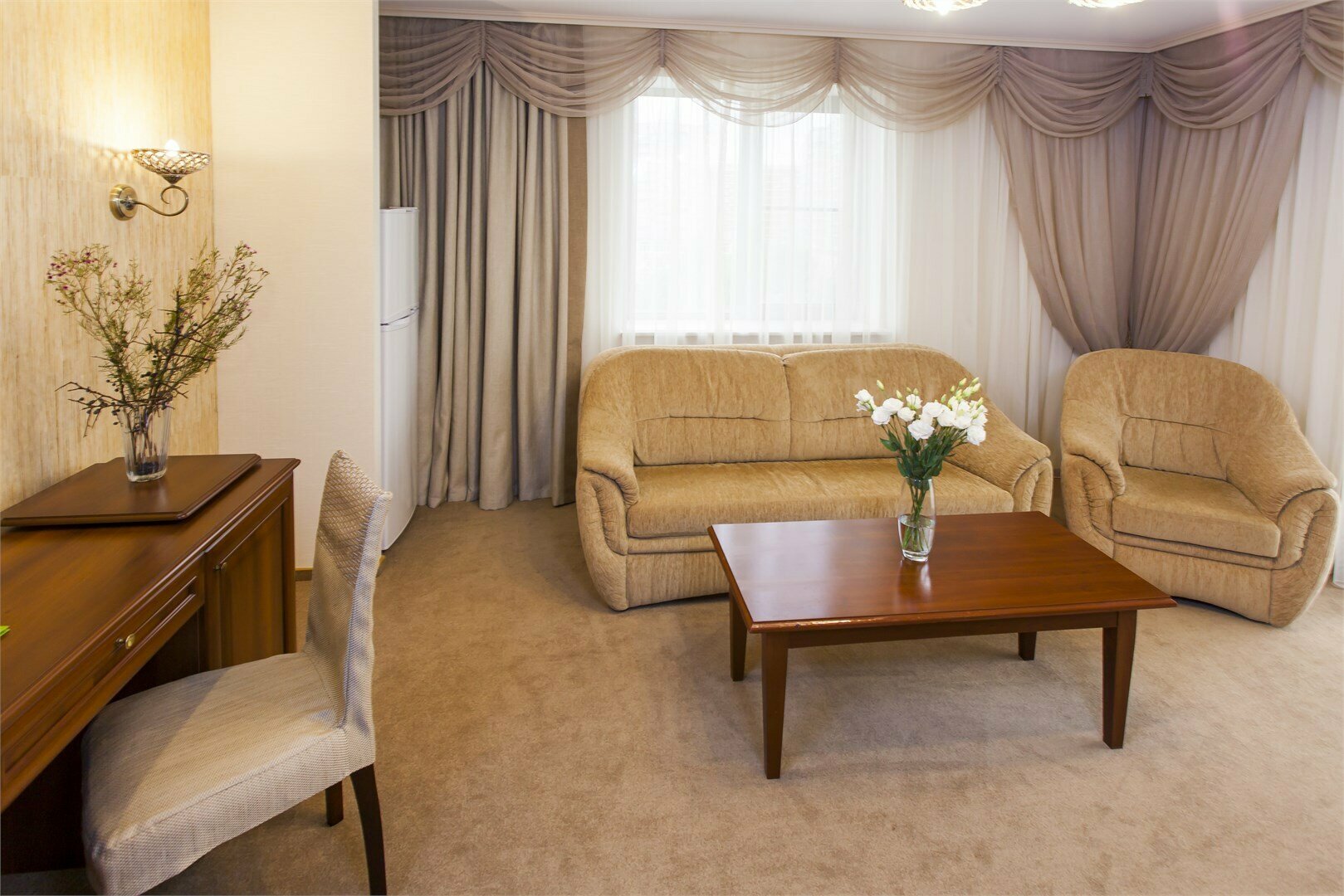 Улучшенный люкс с кроватью размера «king-size»