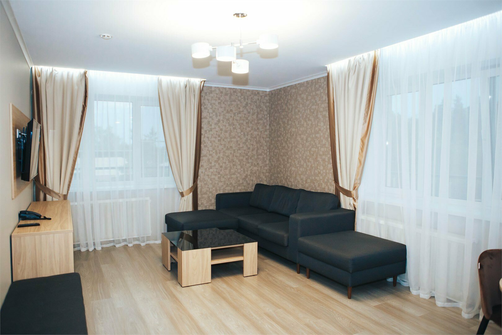 Люкс трехкомнатный (апартамент 3 комнатный)