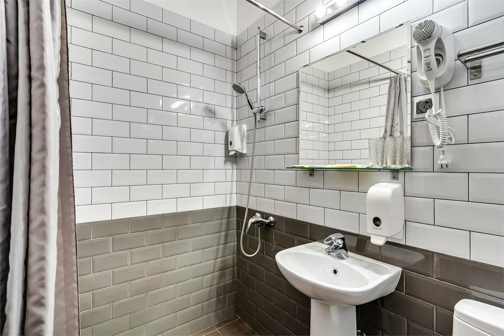 СТАНДАРТ двухместный с собственной ванной комнатой