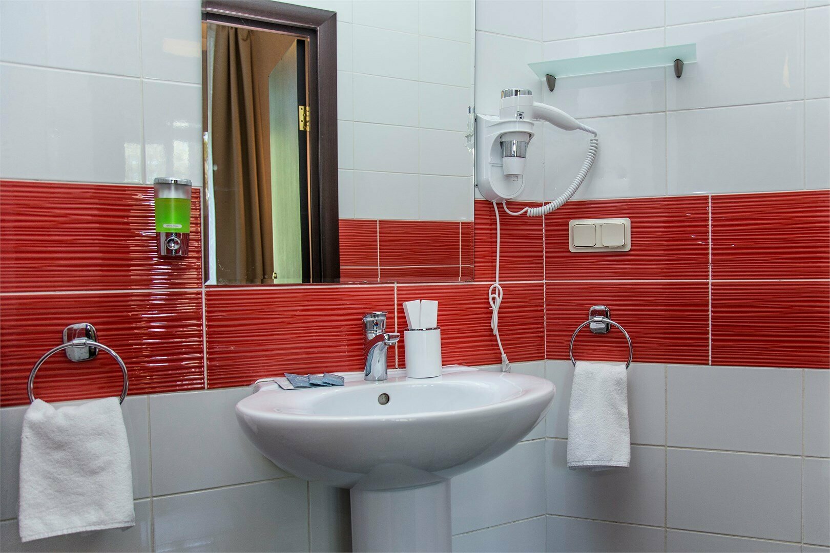 Двухместный номер с 1 кроватью или 2 отдельными кроватями, вид на канал