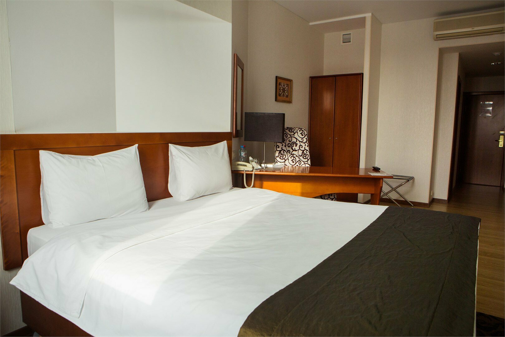 Стандарт с большой кроватью king size