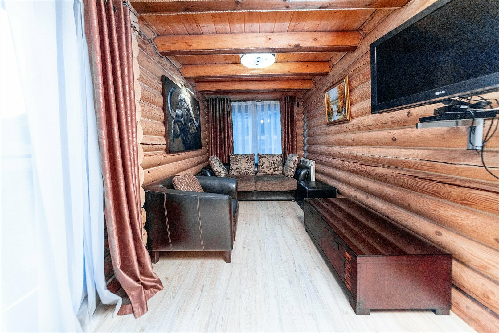 Двухкомнатный ЛЮКС ДОМ №3