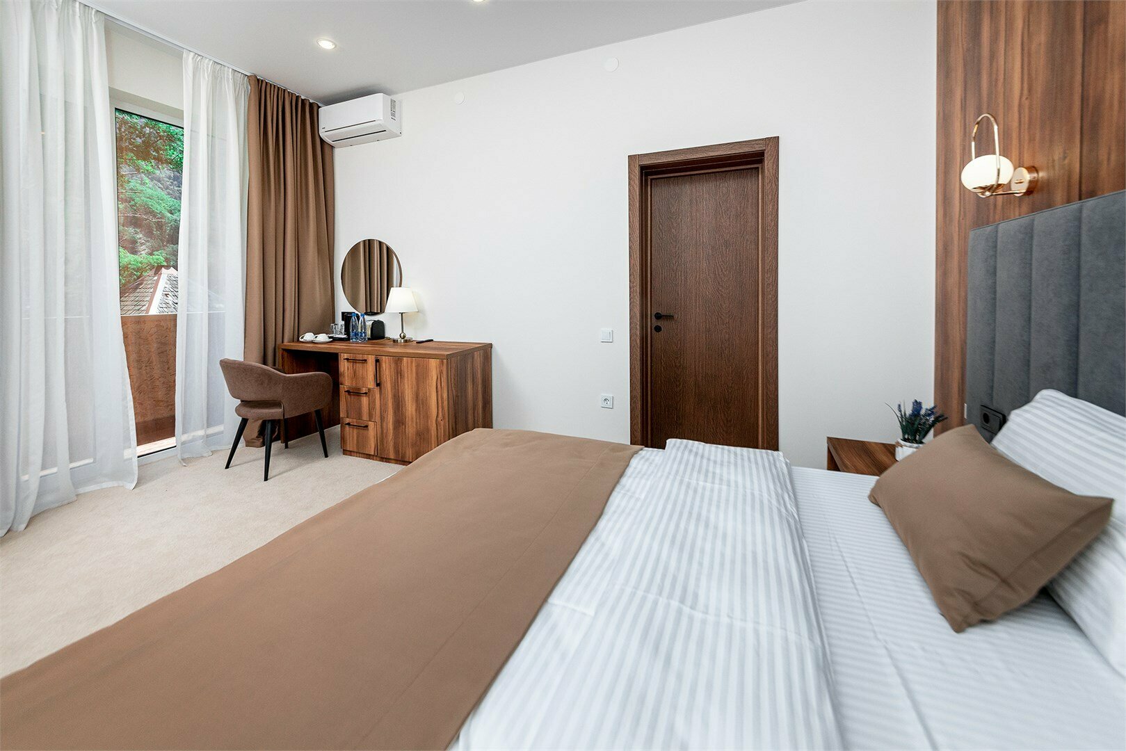 Джуниор сьют