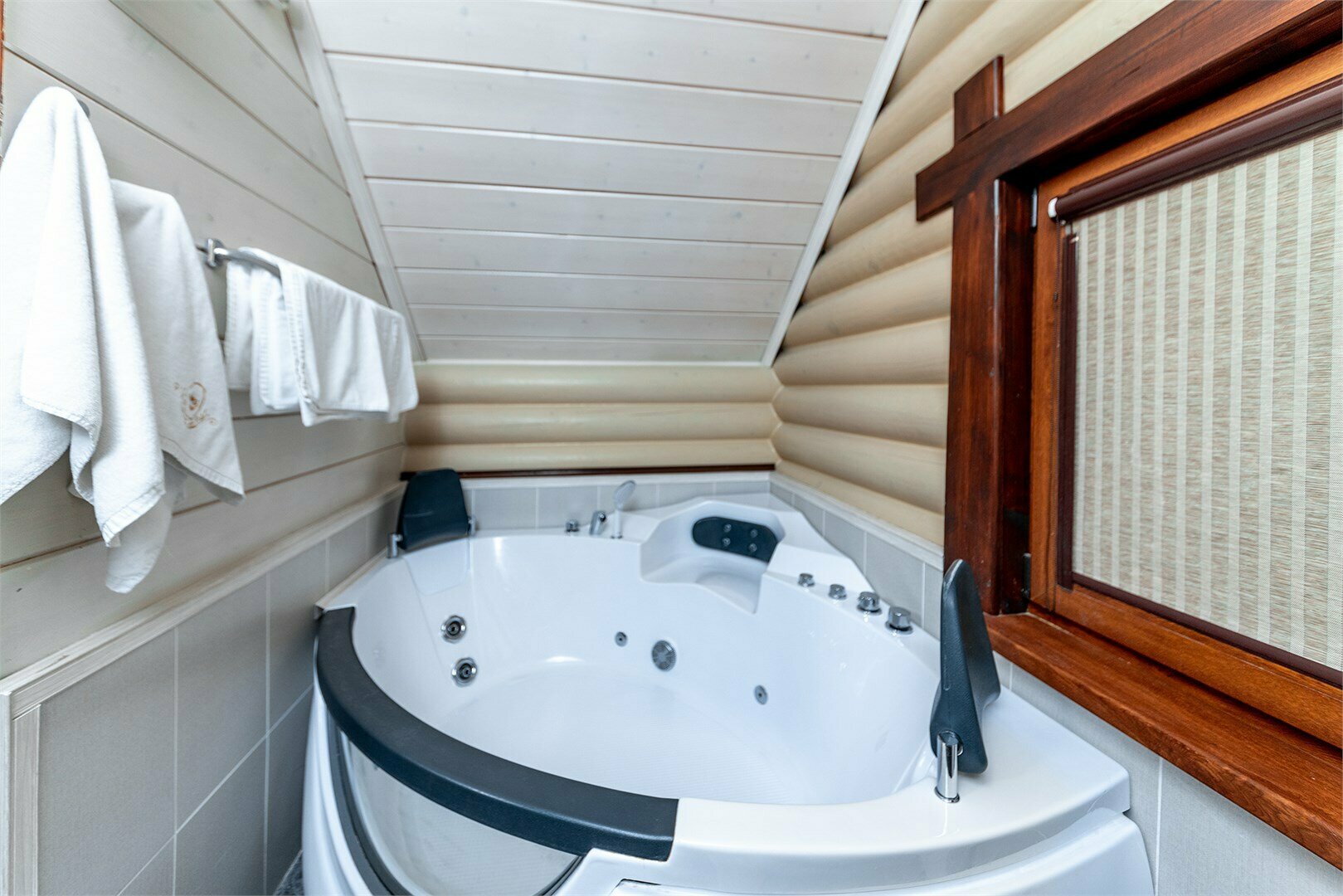 Двухкомнатный ЛЮКС ДОМ №2